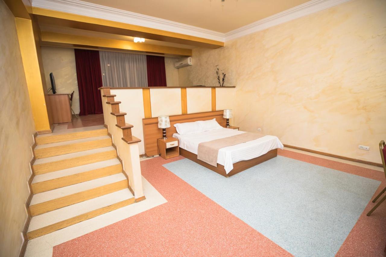 Nor Dzoraberd Hotel Complex Erevan Exterior foto
